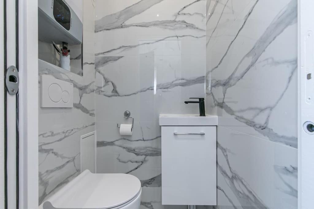 Mba Splendide Appart - Le Raincy - Banlieue Paris Villemomble Buitenkant foto